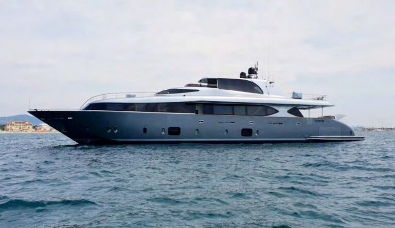 superyachts positano